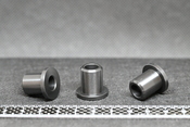 樹脂材のCNC自動旋盤加工 Φ20・ブッシュ部品になります。