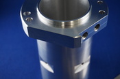 NC複合旋盤品　横穴加工　高精度　液晶製造装置のアルミ精密部品