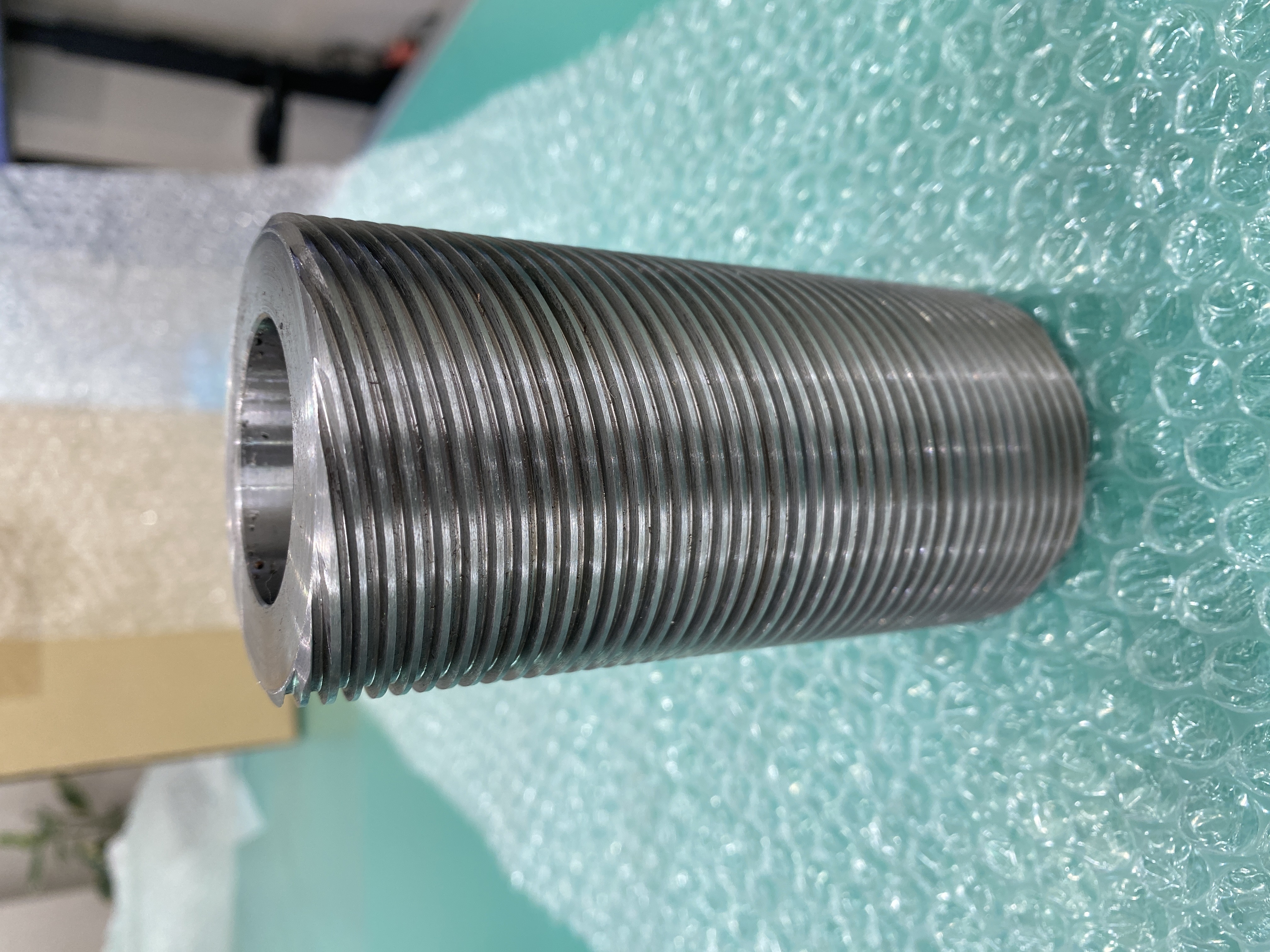 Tr30×3 10条台形ねじ加工　条数の多い30°10条台形ねじ加工も弊社にお任せください