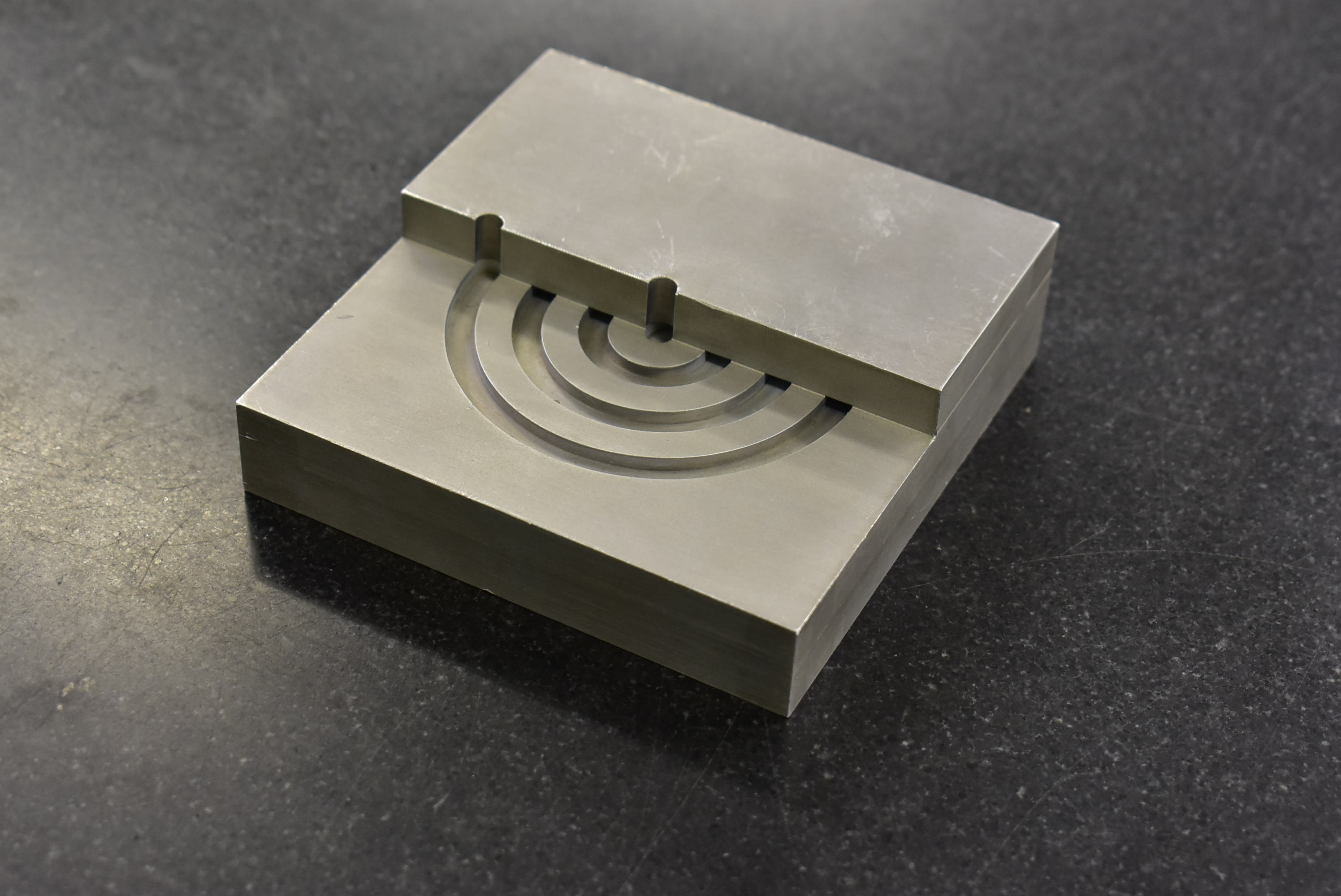 内部流路サンプル