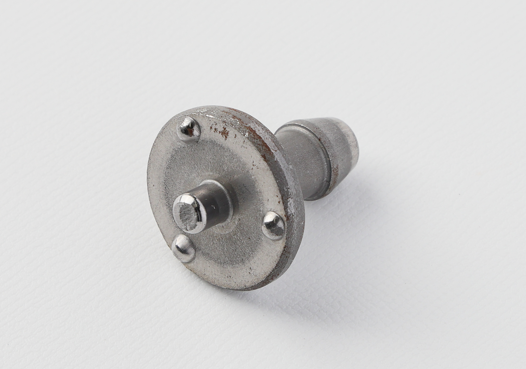 少量対応可能　量産性に優れた冷間圧造【ヘッダー加工+割り型加工】