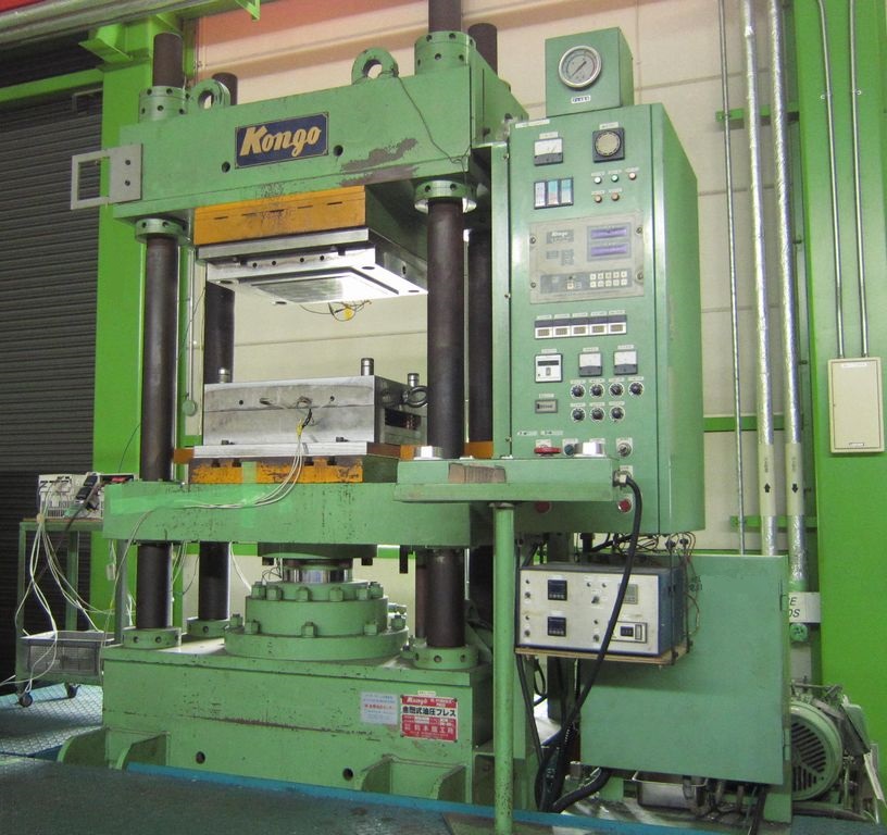 Kongoプレス機 100tプレス 熱硬化性樹脂 コンプレッション成形 株式会社 みづほ合成工業所 Kongoプレス機 100tプレス 熱硬化性樹脂 コンプレッション成形 株式会社 みづほ合成工業所