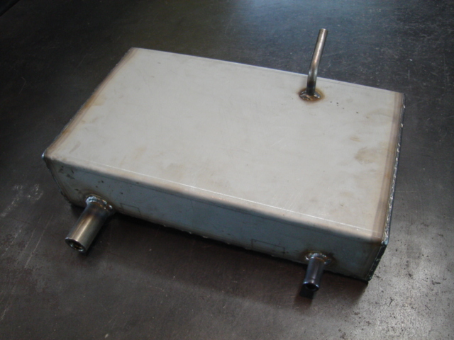 ﾎﾞﾝﾃﾞ鋼板 ｔ１気密性タンク スエナミ工業 株式会社