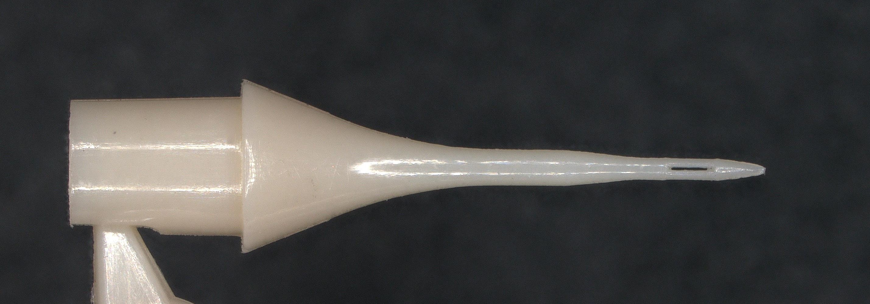 【PEEK樹脂製注射針の開発：超精密微細金型技術（金型設計制作）】