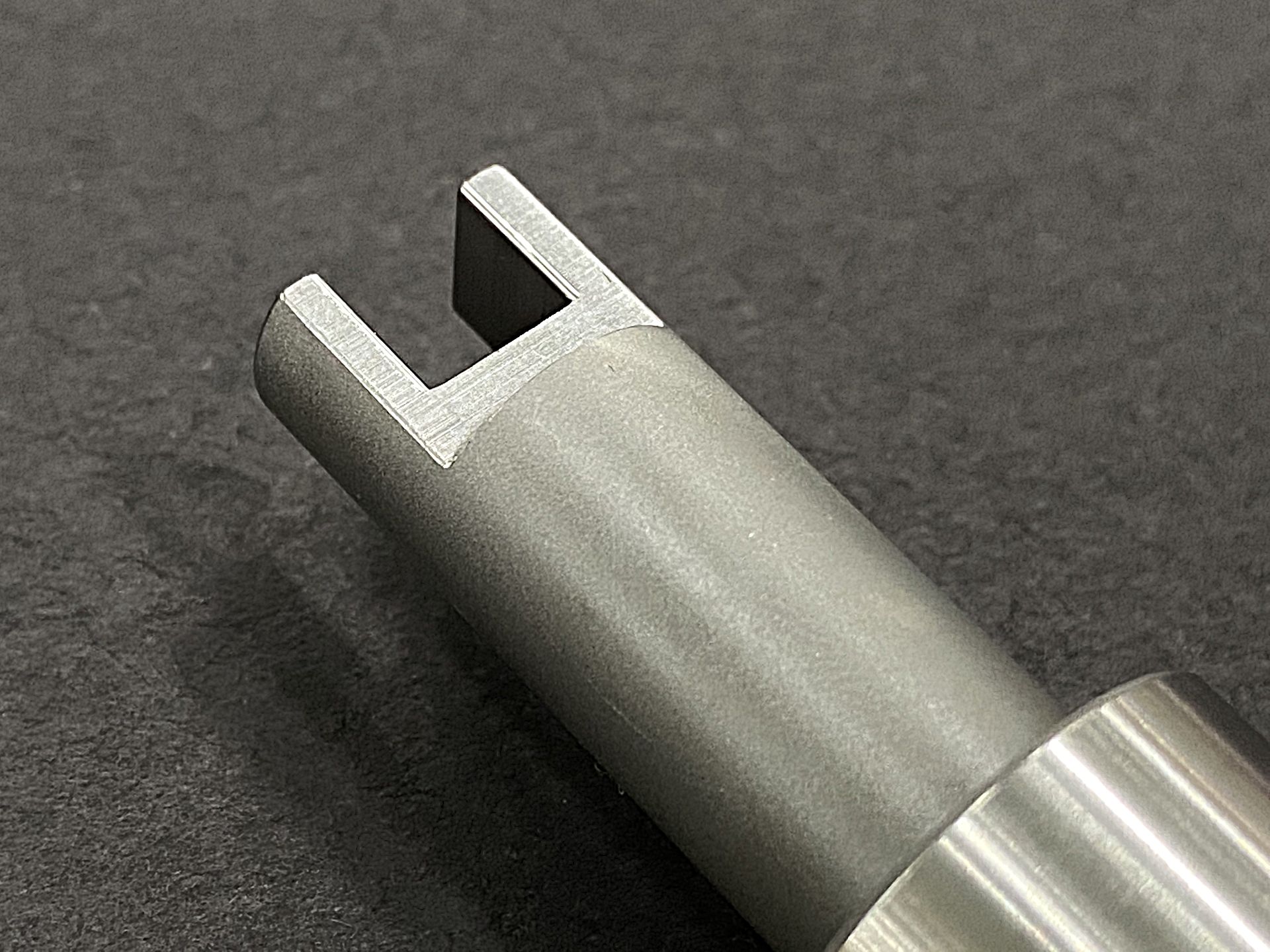 【浸炭焼き入れとは？】 部品の耐久性と強度を高める技術紹介！ 〔表面硬化×内部靭性〕