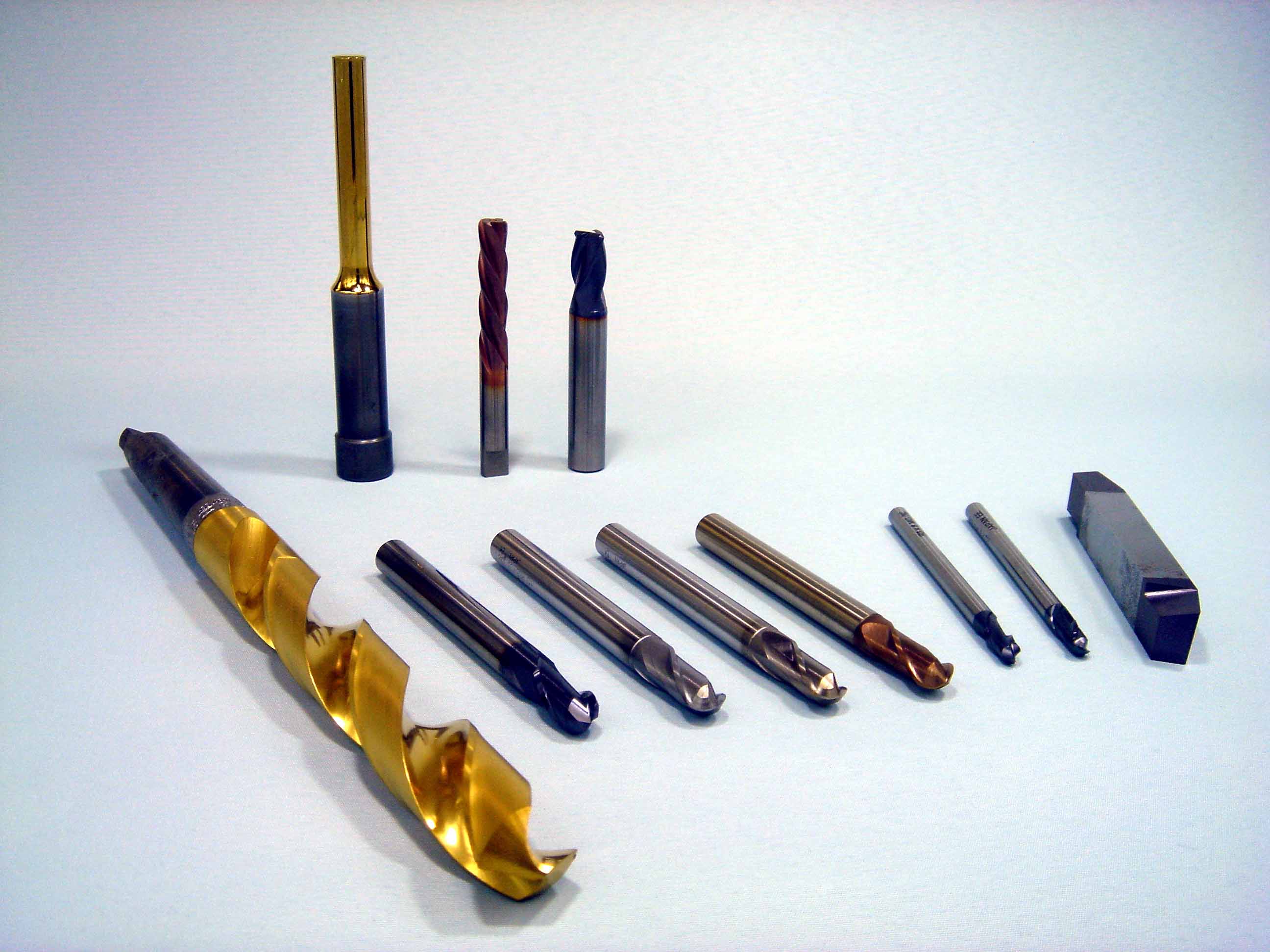 【PVDハードコーティング技術】 金属加工・金型製造現場の切削工具を向上！「工具寿命の延長」「生産コスト削減」「加工品質の安定」を図る